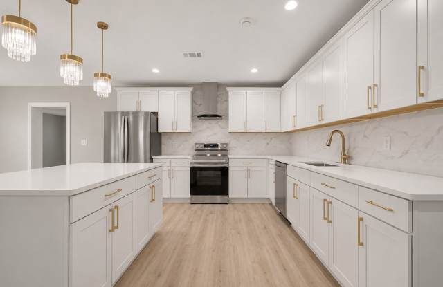 Move In by 7/12 & Save $500 OFF JULY Rent — Fully Renovated Gem!!! photos photos