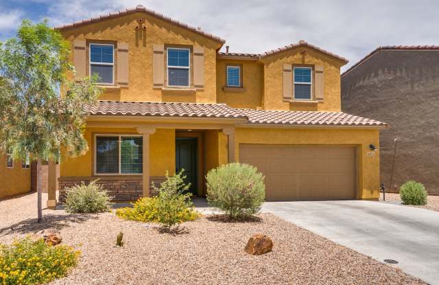 Amazing 4BR 2.5BA Home w/ 3-Car Tandem Garage • Pool Access • Yard w/ Fire Pit in Saguaro Trails photos photos Amazing 4BR 2.5BA Home w/ 3-Car Tandem Garage • Pool Access • Yard w/ Fire Pit in Saguaro Trails photos photos