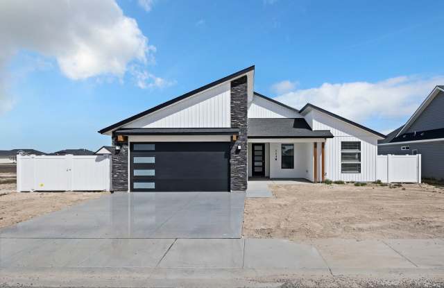 1138 Crestview - photos photos