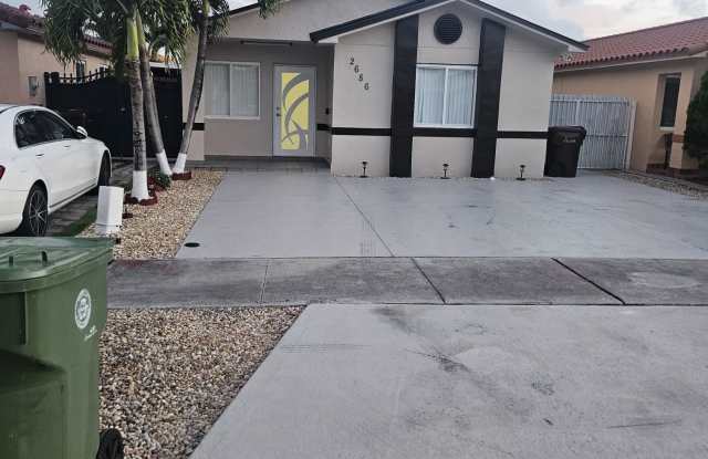 2686 West 74th Street photos photos