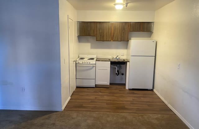 2550 North Dodge Boulevard - 100 - 2550 North Dodge Boulevard, Tucson, AZ 85716