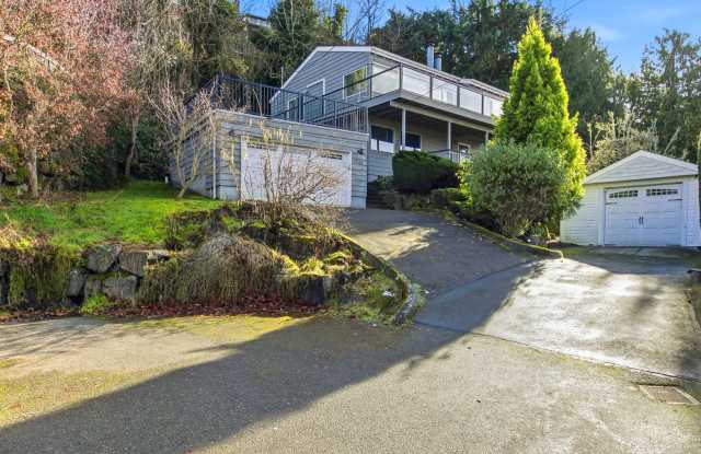 Stunning Sound  Olympic Mountain View Home in North Admiral photos photos