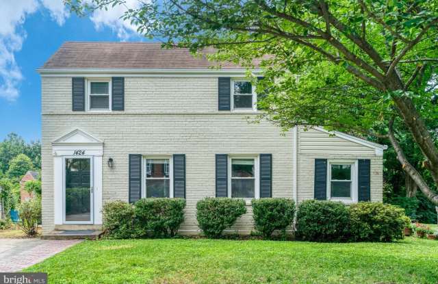 1424 N LONGFELLOW STREET N photos photos