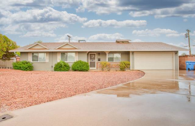 Newer Paint, Newer Flooring, POOL, close to GCU, Move in Ready for May 1st!!! - 3417 West Marlette Avenue, Phoenix, AZ 85017 Newer Paint, Newer Flooring, POOL, close to GCU, Move in Ready for May 1st!!! - 3417 West Marlette Avenue, Phoenix, AZ 85017