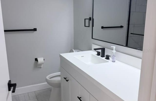 3300 COVE CAY Drive Gallery 4