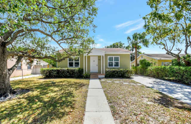 926 Sunset Road - 926 Sunset Road, West Palm Beach, FL 33401