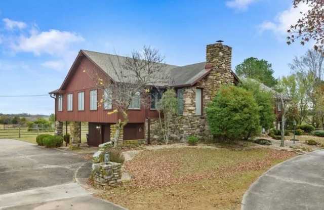Large home with shop buildings on 10 acres photos photos