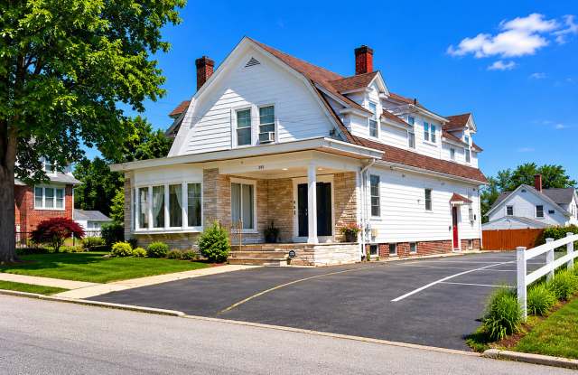 380 Farmington Ave photos photos