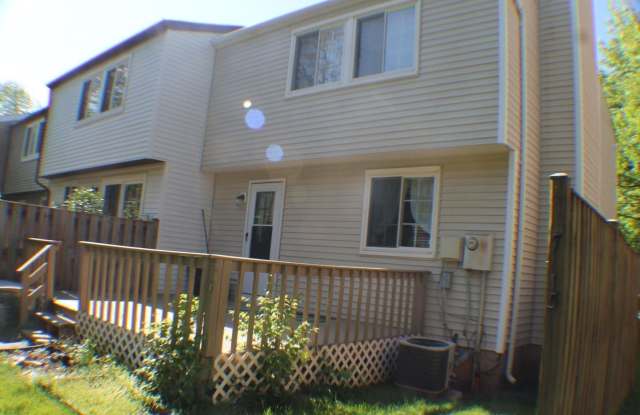 7915 TYSON OAKS Circle Gallery 3