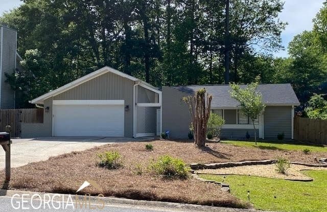 312 Larkspur Turn - 312 Larkspur Turn, Peachtree City, GA 30269