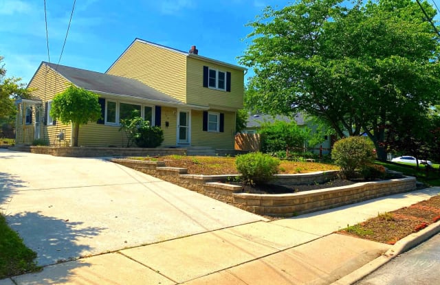 126 CAROLINA AVENUE - 126 Carolina Avenue, Ashland, NJ 08003
