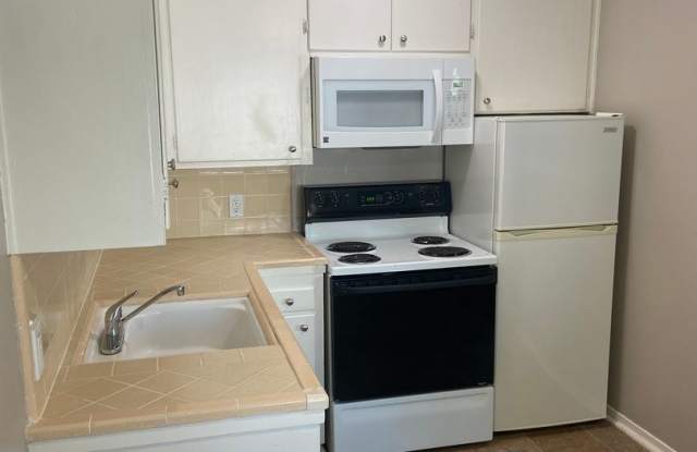 3224 W Street photos photos