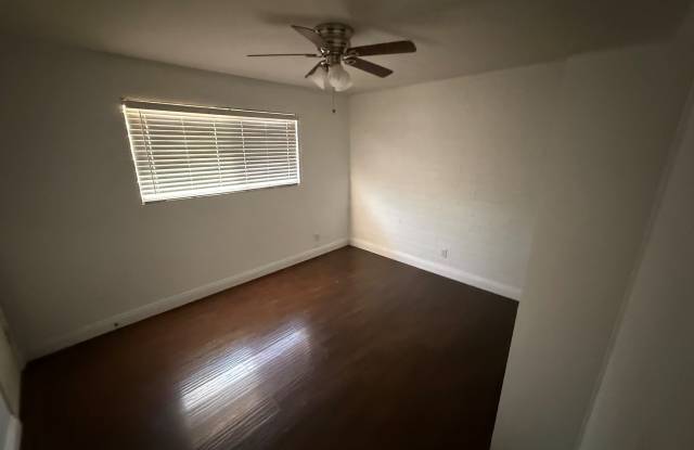 1292 E Rodeo Rd photos photos