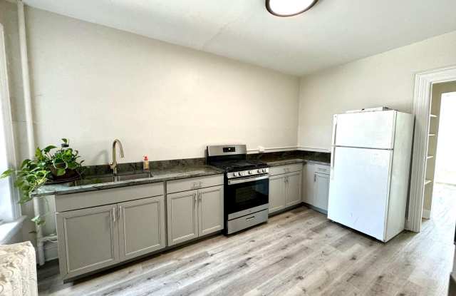 38 BAYARD Street unit: 3 photos photos