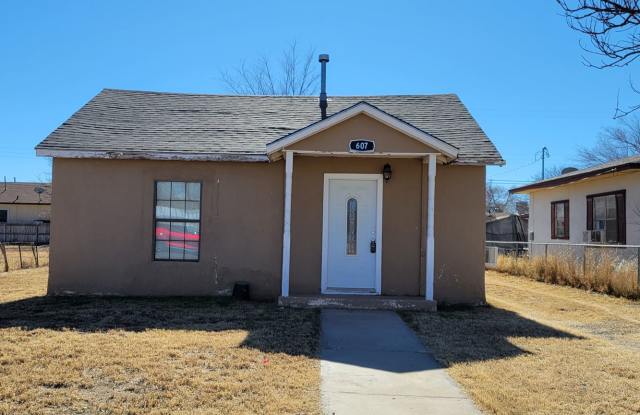 HOME LOCATED NEAR COLLEGE photos photos