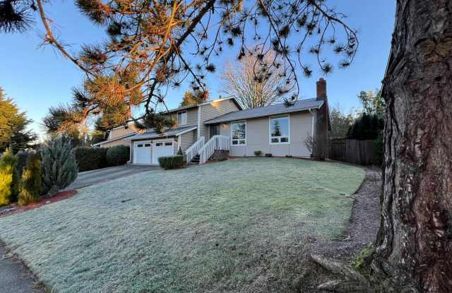 3 Bedroom 2.5 Bath in Desirable Renton Fairwood Greens Gallery 3