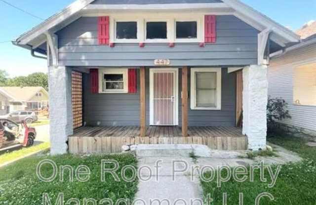 447 N Lawndale Ave Gallery 1