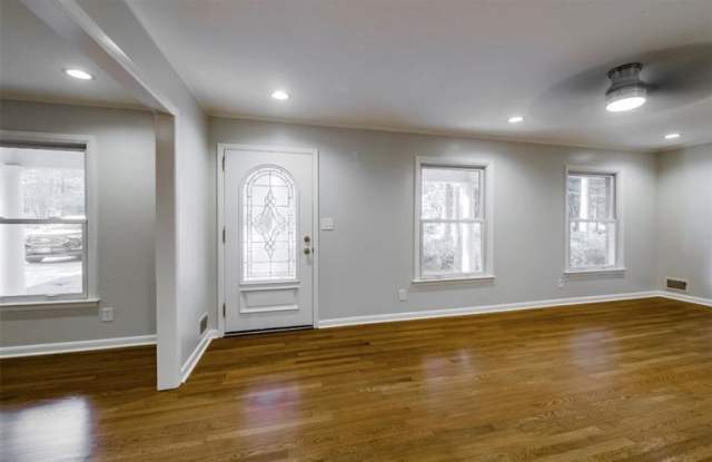 3892 Cardinal Drive Gallery 4
