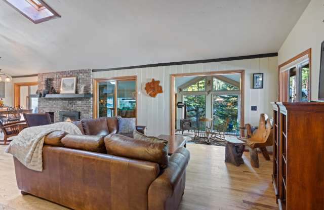 Garage! Pets negotiable! Multiple living spaces!  Available to see on 5/12! photos photos