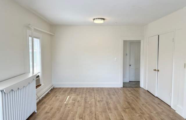 404 Mountain St Gallery 4