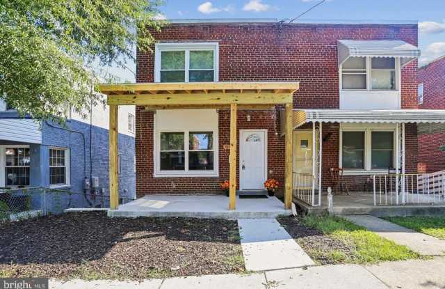 5391 CHILLUM PL NE Gallery 1