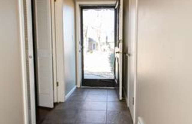 5521 W 98th Place Gallery 2