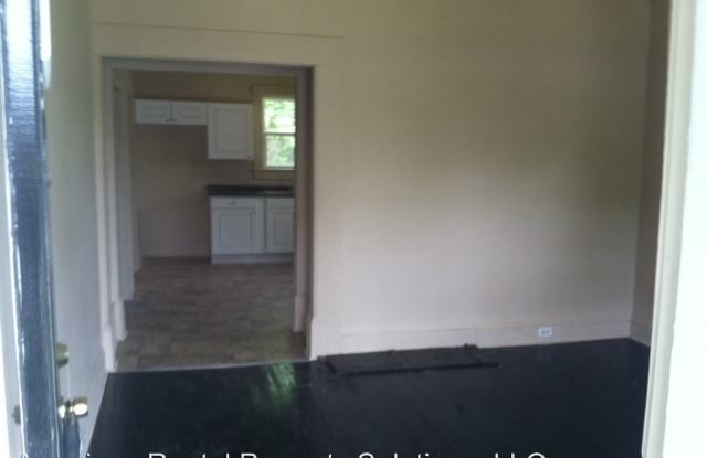 300 S Crigler St Mecklenburg County Gallery 4