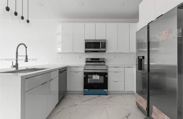 2143 NW Fourth Street 2, Pompano Beach, FL 33069 photos photos