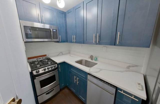 151 West 82nd Street Gallery 3
