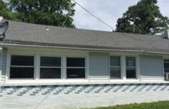 240 MORRIS AVE - 240 Morris Avenue, Blackwood, NJ 08012