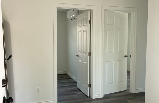 COZY 2 BEDROOM BACK HOUSE Gallery 4