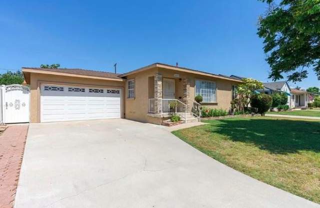 10703 Clancey Avenue photos photos