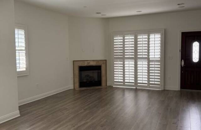 10809 Hortense Gallery 2