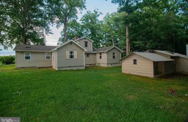 910 SHARON HILL Road Gallery 2
