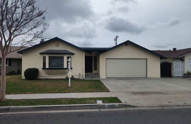 Large 3 Bedroom 2 Bath Home, photos photos