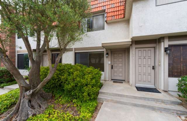 RPV Remodeled 2 bed 3 bath townhome in gated community photos photos