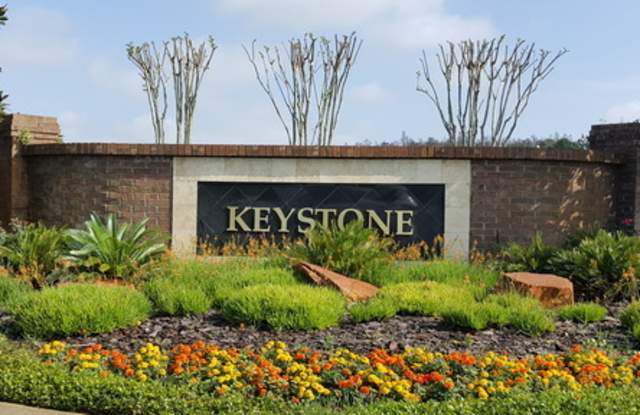 Spacious 3/2.5 Town Home in Meadow Woods! Available Now! Gallery 3