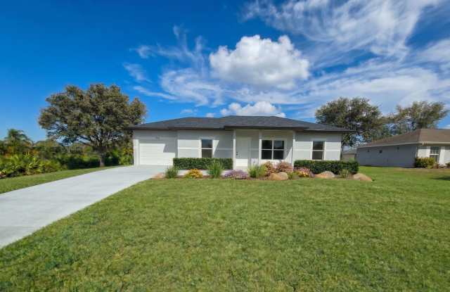 Move-In-Ready 3-Bedroom Home with Garage | Lehigh Acres Gallery 1