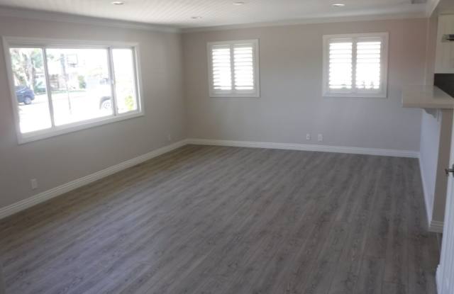 6721 Vanguard Avenue Gallery 4