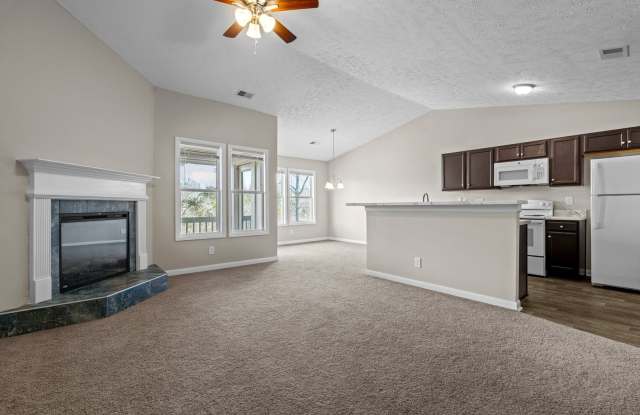 Freshly Remodeled 3rd Floor Apartment photos photos