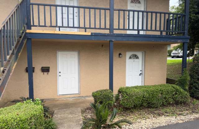 Downstairs unit close to TMH avail NOW!!! photos photos Downstairs unit close to TMH avail NOW!!! photos photos