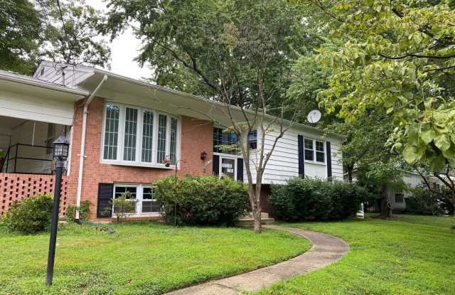 8416 MANASSAS Circle Gallery 3