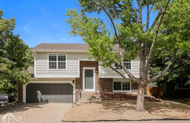 3953 South Espana Street - 3953 South Espana Street, Aurora, CO 80013