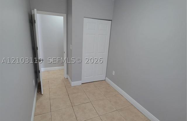 1740 NW 1st Pl Gallery 2