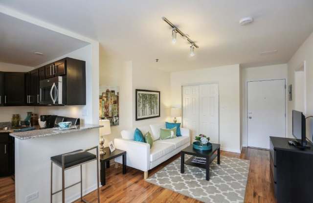 5050 North Sheridan Road - 5050 North Sheridan Road, Chicago, IL 60640