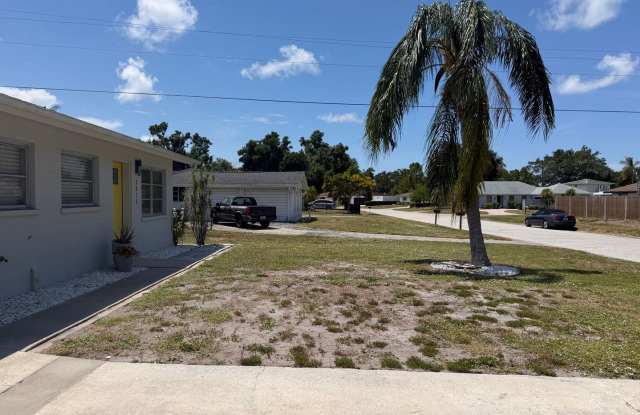Charming Fully Furnished 2 Bedroom, 1 Bathroom Home in Sarasota photos photos