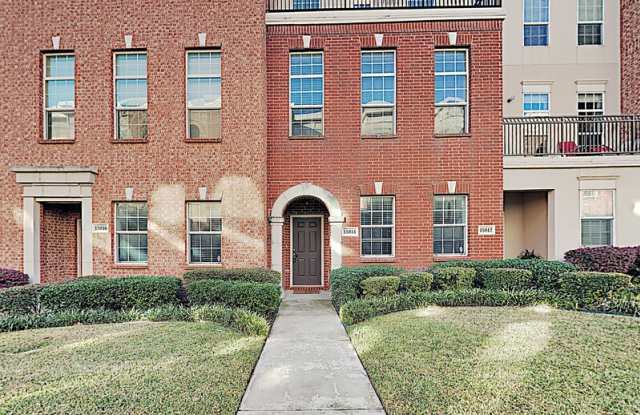 15814 Breedlove Pl # 137 - 15814 Breedlove Place, Addison, TX 75001