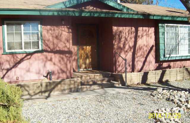 142 Sycamore Dr - 142 Sycamore Drive, Wofford Heights, CA 93285