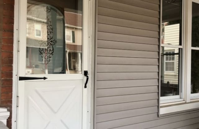 538 Main St - 538 Main Street, Denver, PA 17517