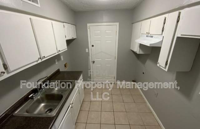 2961 Grenadier Cove Gallery 3